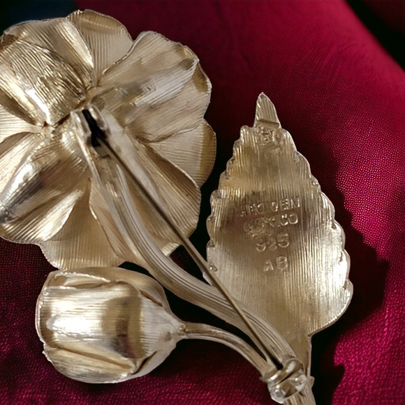 Vintage Floral Brooch - Artisan Sterling Silver with Bud - Picture 4 of 16